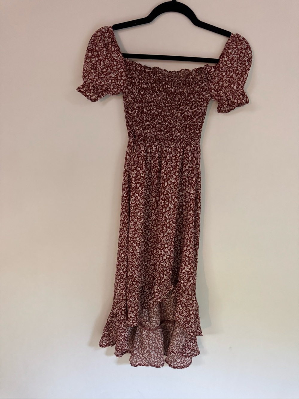 Smocked Puff Sleeve Floral Midi Dress in Burgundy